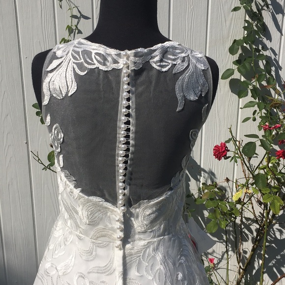 *HP!* JJs House A-Line Hi-Lo Lacey Wedding Dress - Picture 5 of 11